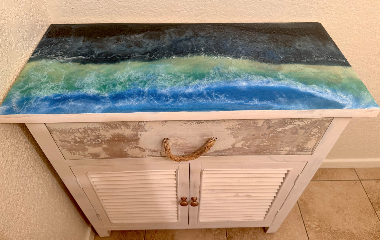 Bar Harbor Beach Cottage Hutch
