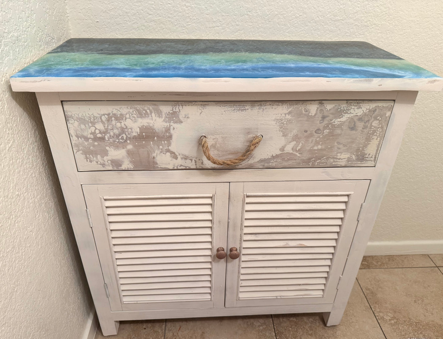 Bar Harbor Beach Cottage Hutch